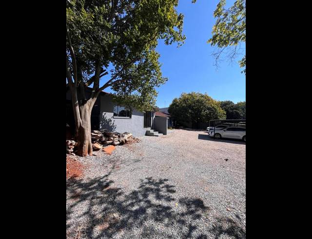 OFFICE PROPERTY TO RENT IN LYNNWOOD